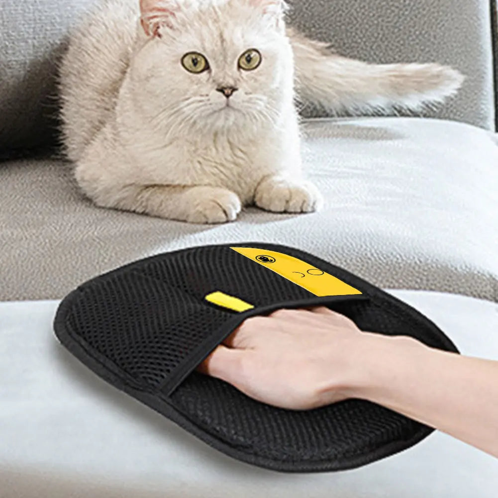 Petura GroomGlove™ — Deshedding & Massage Grooming Glove